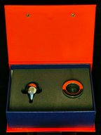 锆基非晶合金水滴|纯钛底座|可能是世界上最光滑的水滴